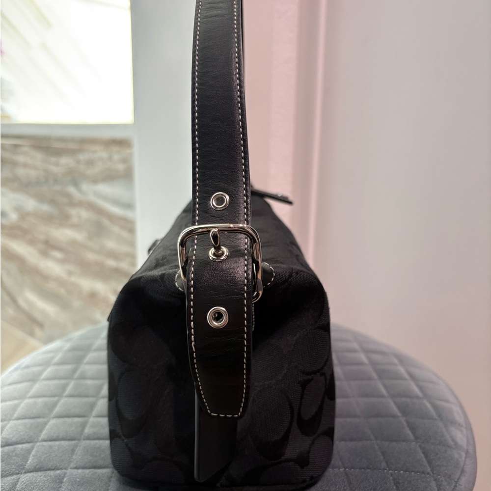 Coach Vintage Black Demi Bag - Picture 3 of 16
